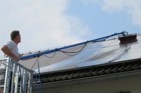 Solardoktor - Leistung - lassen Sie Ihre PV-Module regelmäßig reinigen!